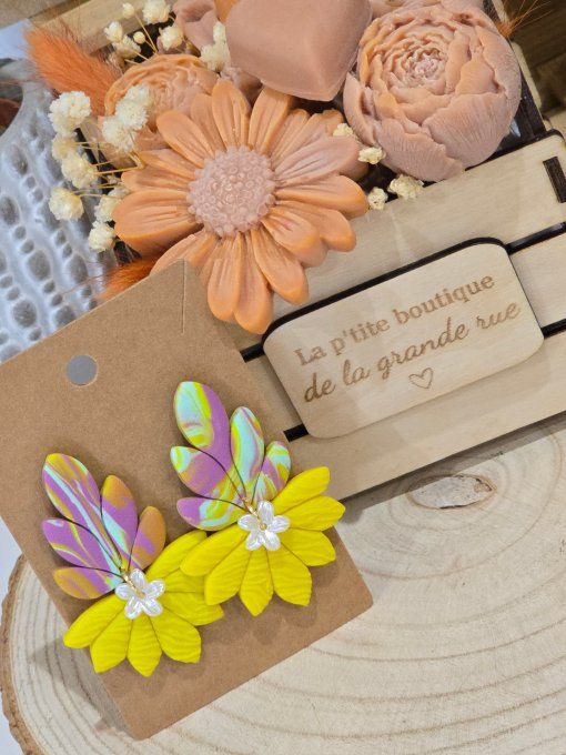 BOUCLES D'OREILLES
