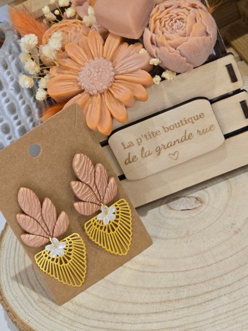 BOUCLES D'OREILLES