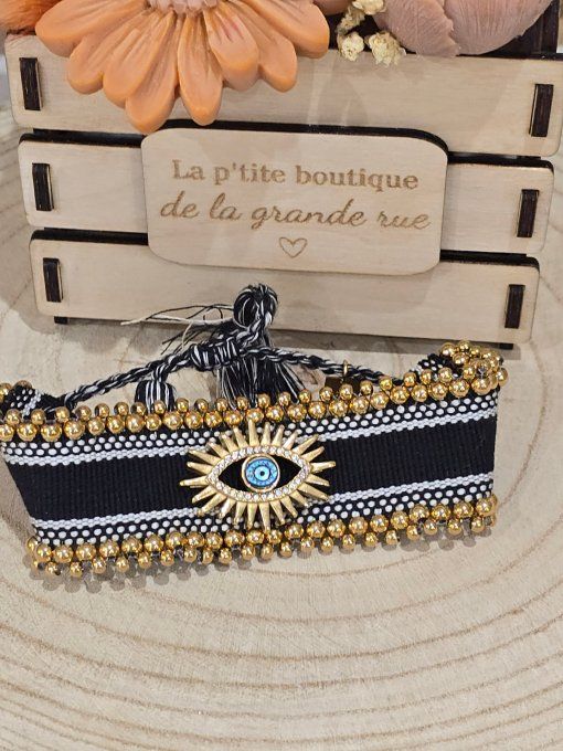 BRACELET