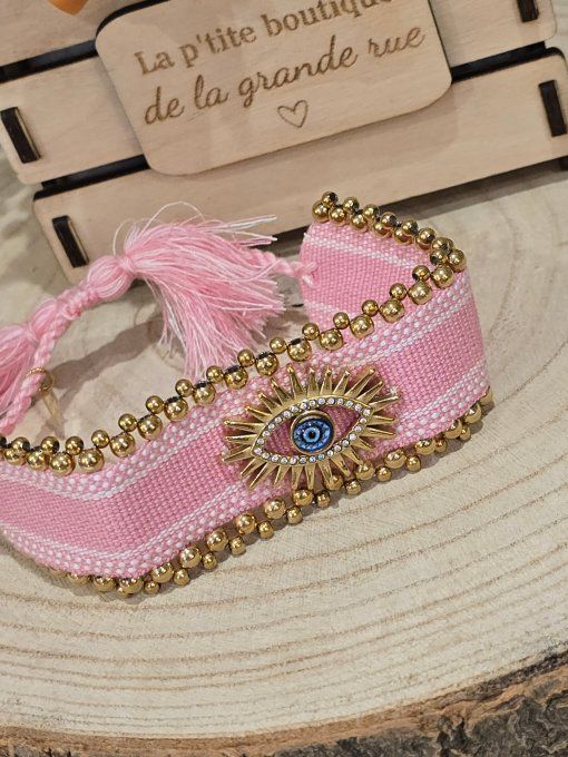 BRACELET
