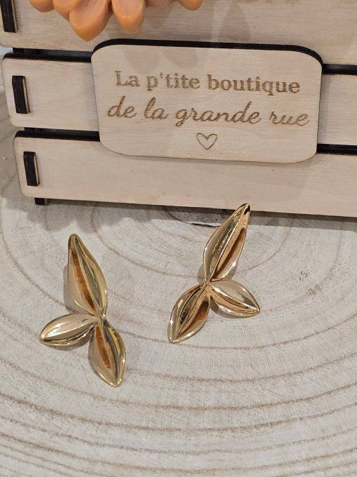BOUCLES D'OREILLES