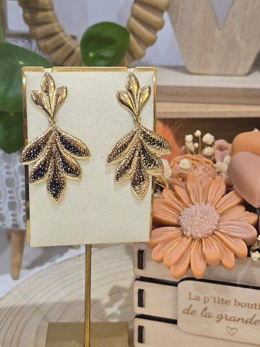 BOUCLES D'OREILLES