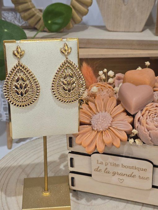 BOUCLES D'OREILLES