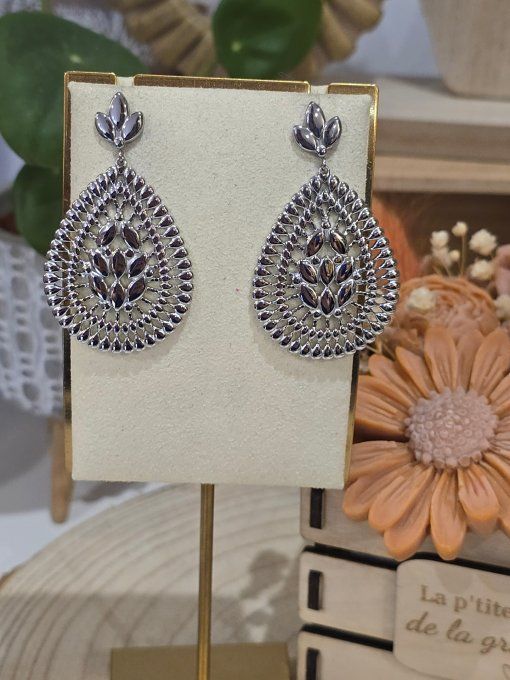 BOUCLES D'OREILLES