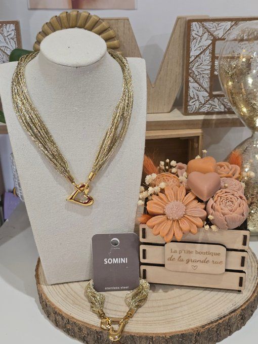 COLLIER