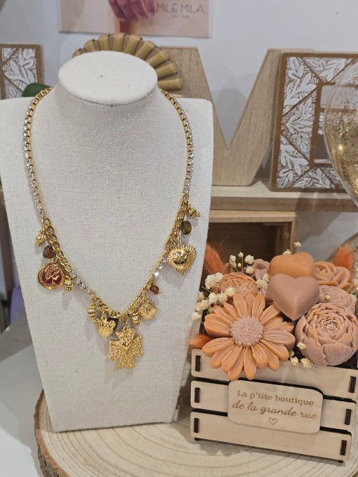 COLLIER