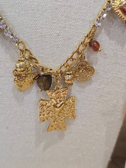 COLLIER