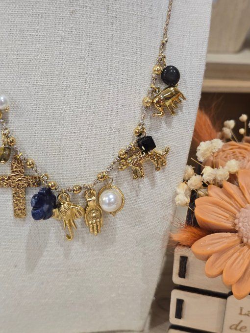 COLLIER