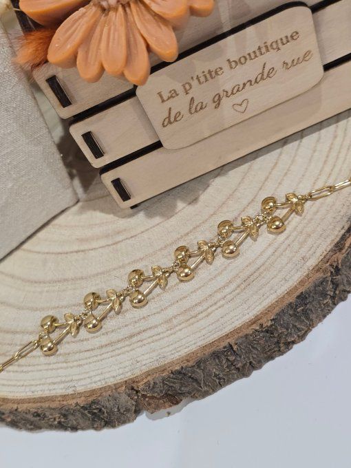 BRACELET