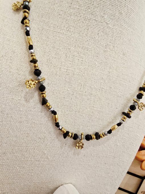 COLLIER