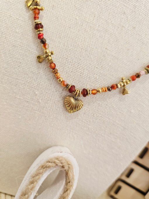 COLLIER