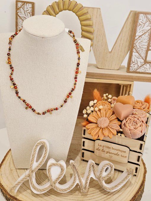 COLLIER