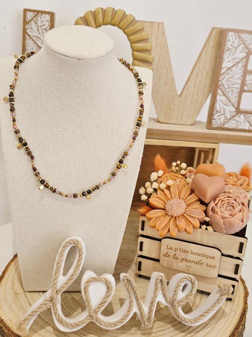 COLLIER