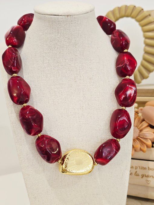 COLLIER