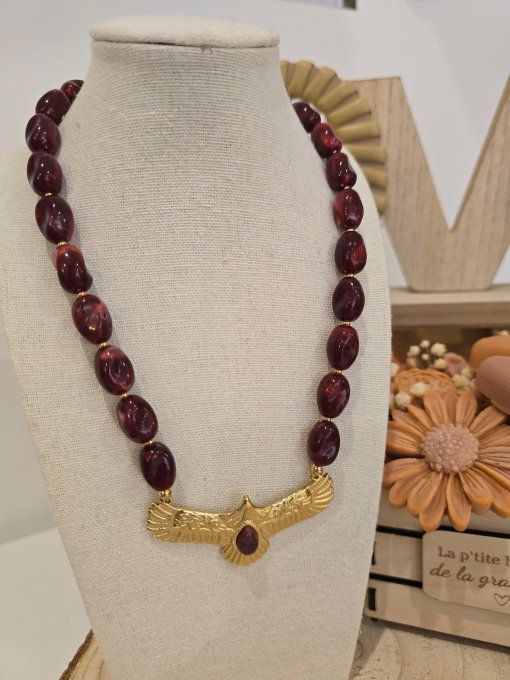COLLIER