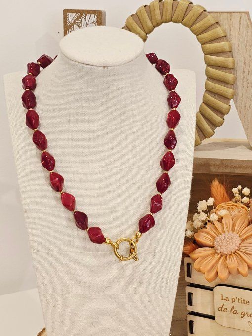 COLLIER