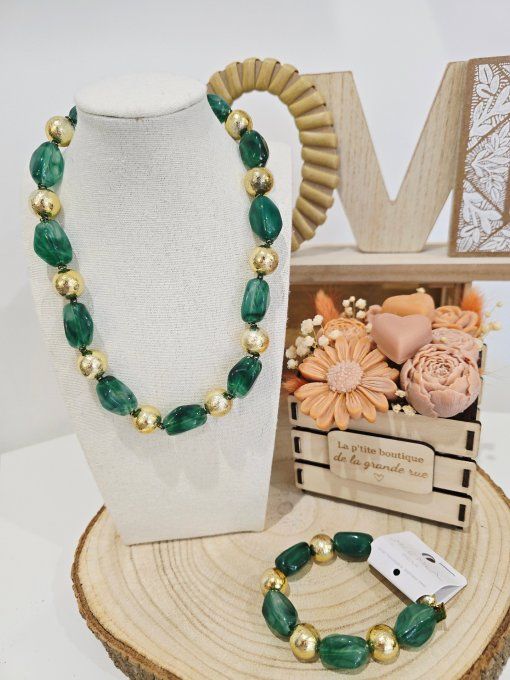 COLLIER