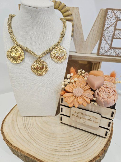 COLLIER