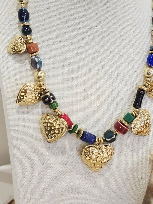 COLLIER