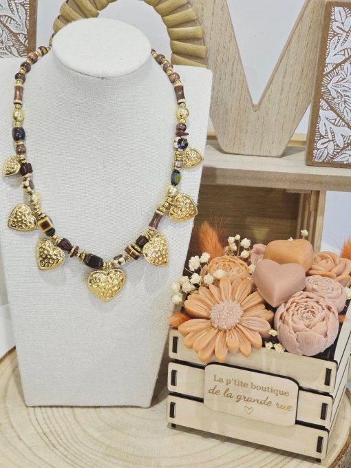 COLLIER