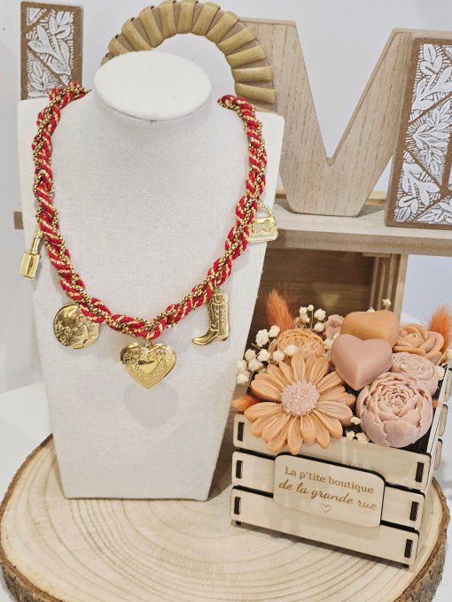 COLLIER