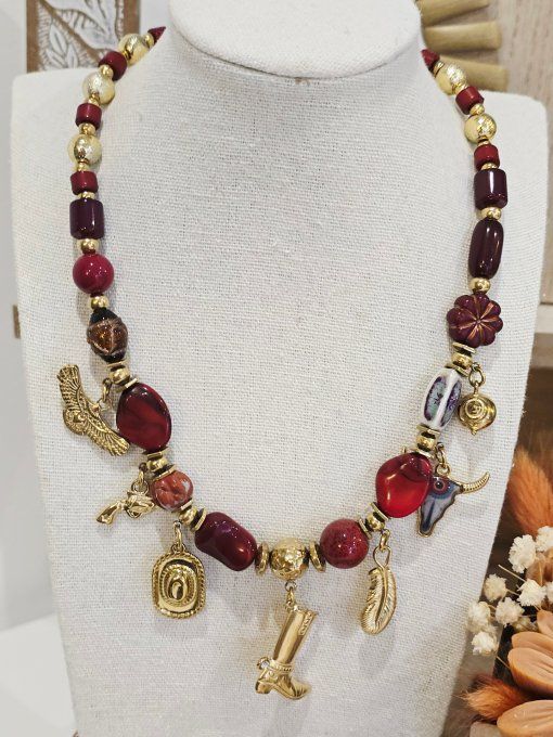 COLLIER