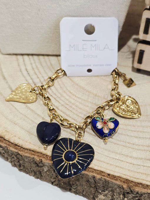 BRACELET