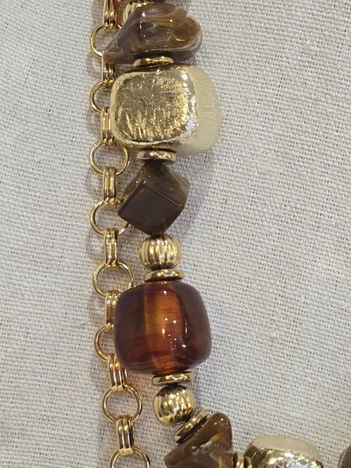 COLLIER