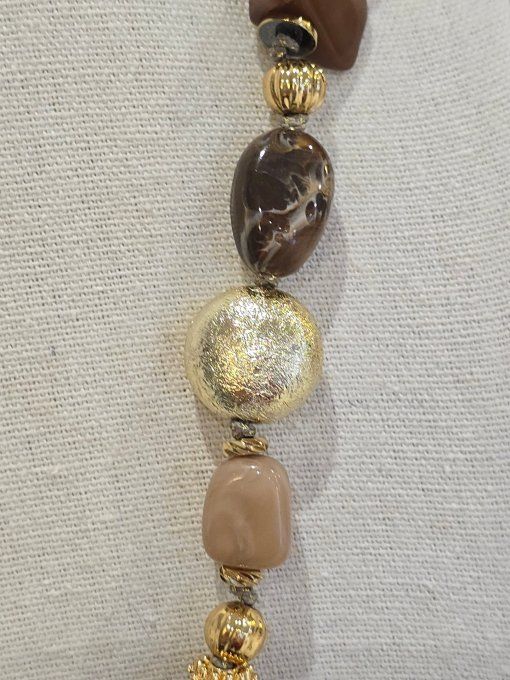 COLLIER