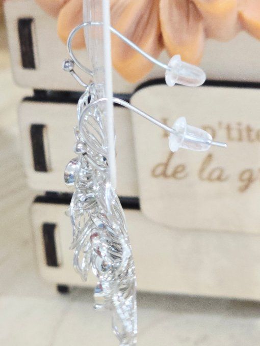 BOUCLES D'OREILLES