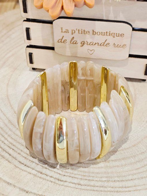 BRACELET