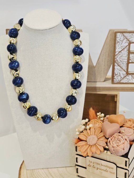 COLLIER