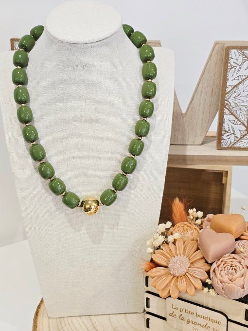 COLLIER