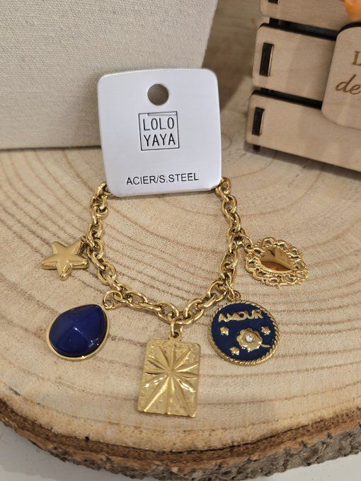 BRACELET