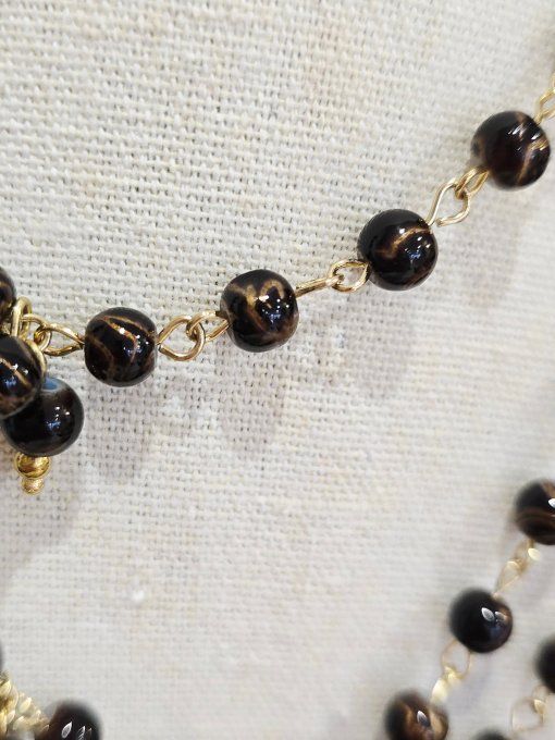 COLLIER