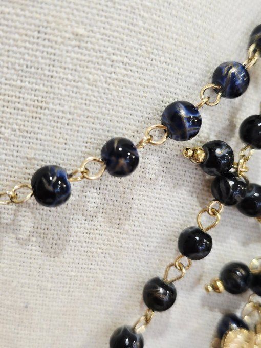 COLLIER