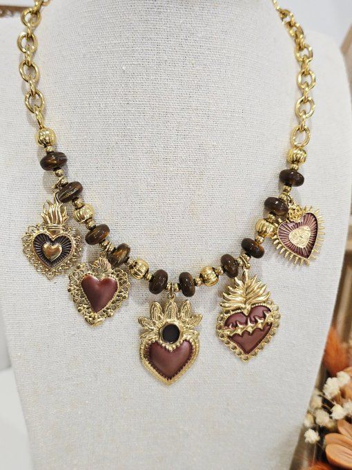 COLLIER