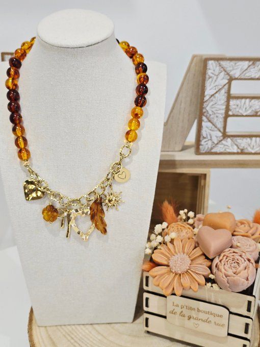 COLLIER