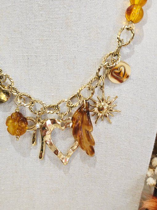 COLLIER