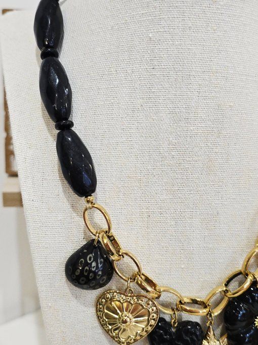 COLLIER