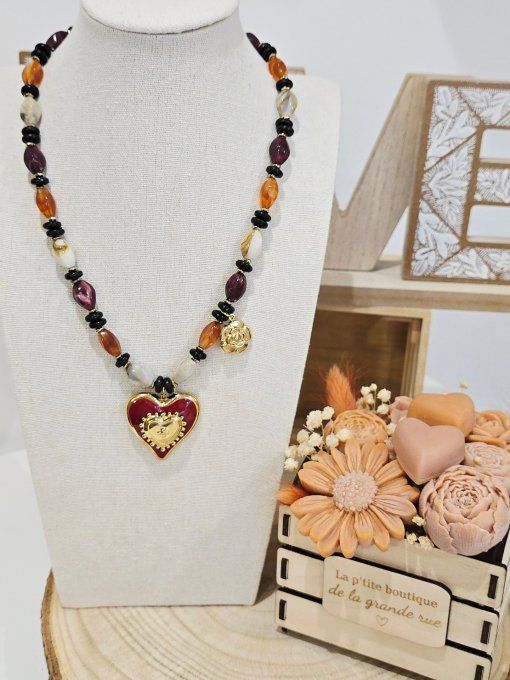 COLLIER