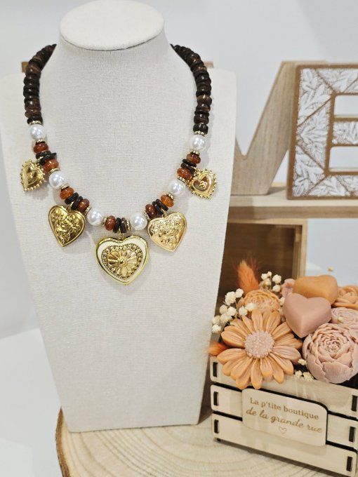 COLLIER