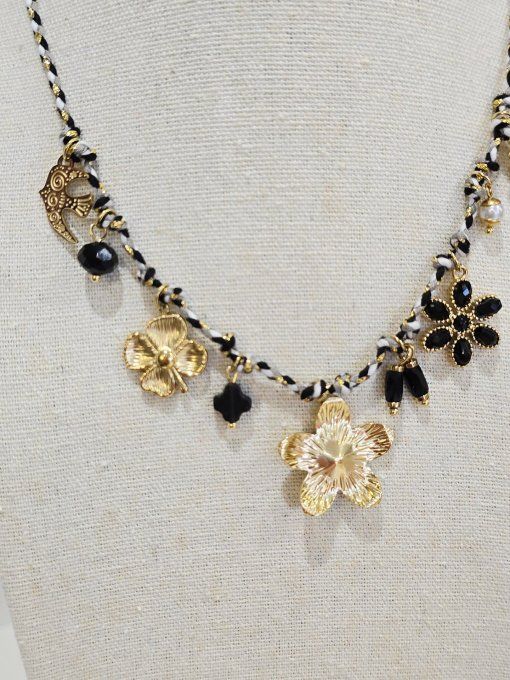 COLLIER