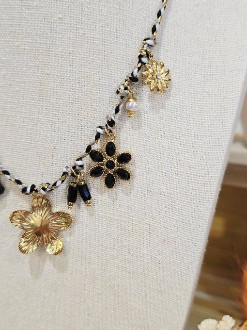 COLLIER