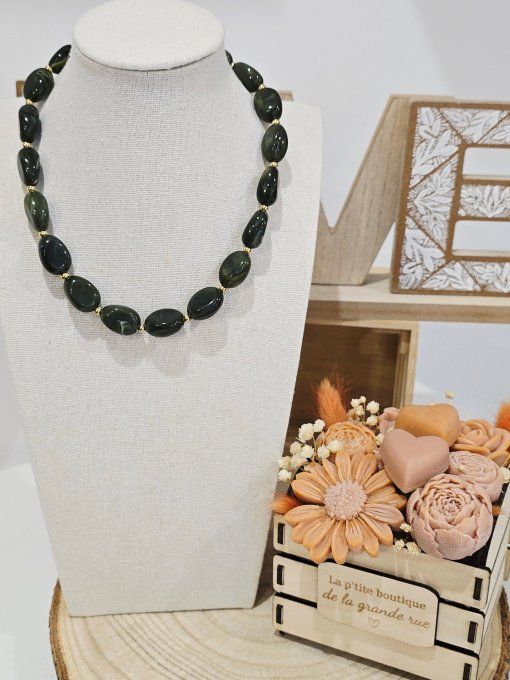 COLLIER