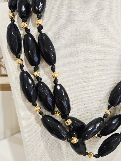 COLLIER