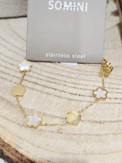 BRACELET