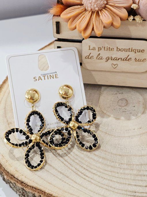 BOUCLES D'OREILLES