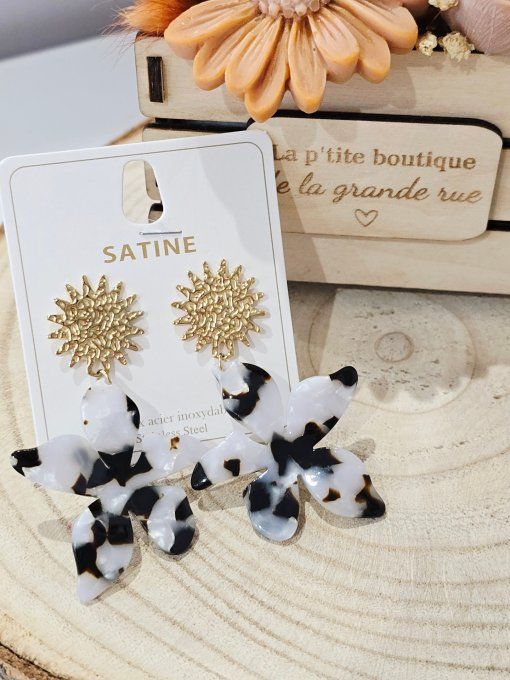 BOUCLES D'OREILLES