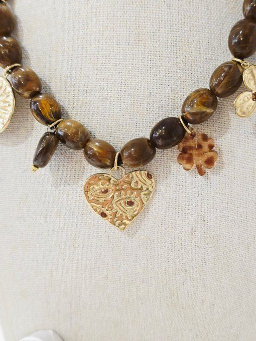 COLLIER